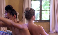 Amazing Milf Yoga Trainer Preferring Naked Training Session
