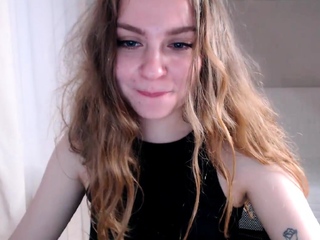 Hot amateur webcam teen masturbates for their fans