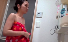 Voyeur of amateur asian body massage