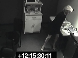 Slut pisses in lunch