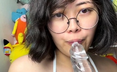 Webcam Asian camgirl testing brand new toy