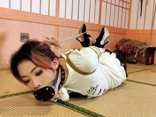 Chen yiyi dildo gagged