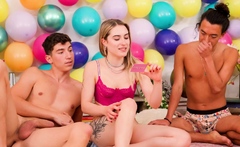 Small Tit Blonde Teens 69