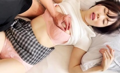 Japanese mommy getting her juicy asian pussy fingered