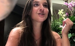 Striking floozy Amira gets big donga as a present