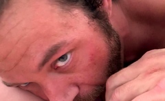 Amateur pussy licking lesbos