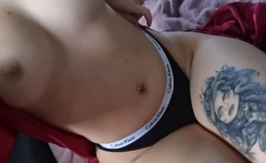 Young amateur teen in solo masturbation getting kinky