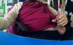Big-Cock Bear Masturbating on Webcam